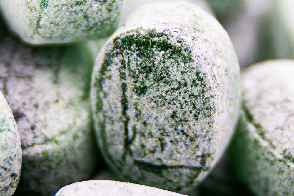 Vegan &amp; refreshing: The green miracle of menthol candies! 🌿 